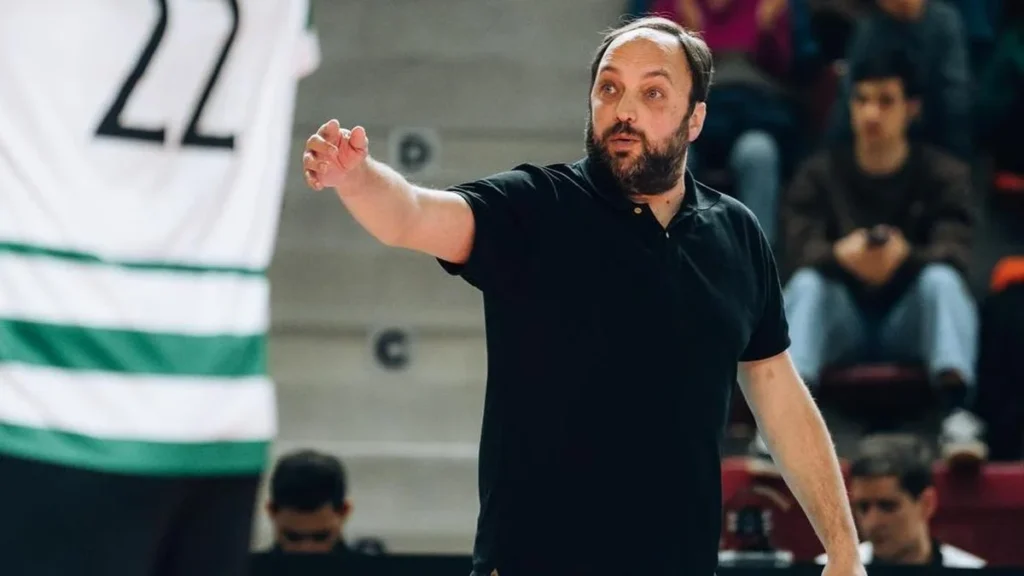 João Coelho destaca cultura de vitória do Sporting após conquista da Supertaça