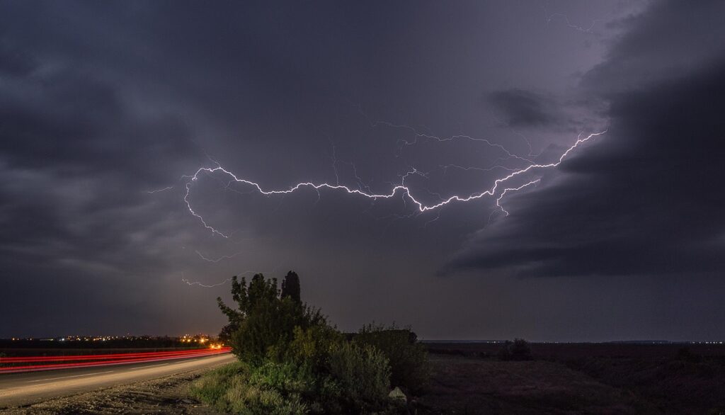 Alerta Laranja do INMET: Tempestade com Ventos de Até 100 km/h em Londrina e Região Alerta Laranja do INMET: Tempestade com Ventos de Até 100 km/h em Londrina e Região