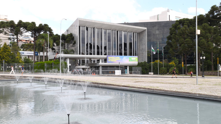 Assembleia Legislativa do Paraná Debate Saúde, Autismo e Moradia em Semana Especial Assembleia Legislativa do Paraná Debate Saúde, Autismo e Moradia em Semana Especial