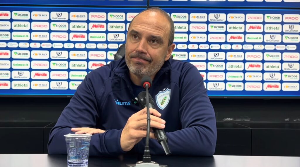 Alan Aal Exige Atitude do Londrina Após Derrota: "Impressão de Jogar Contra o Real Madrid"