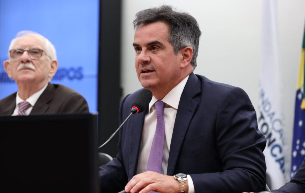 Ciro Nogueira, presidente do PP, alvo de operação da PF por fraude financeira Ciro Nogueira, presidente do PP, alvo de operação da PF por fraude financeira