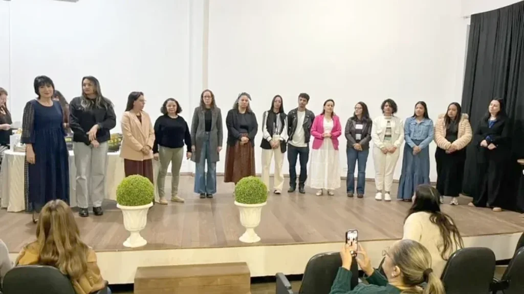 Ibiporã reconhece projetos que integram tecnologia e inclusão nas escolas municipais