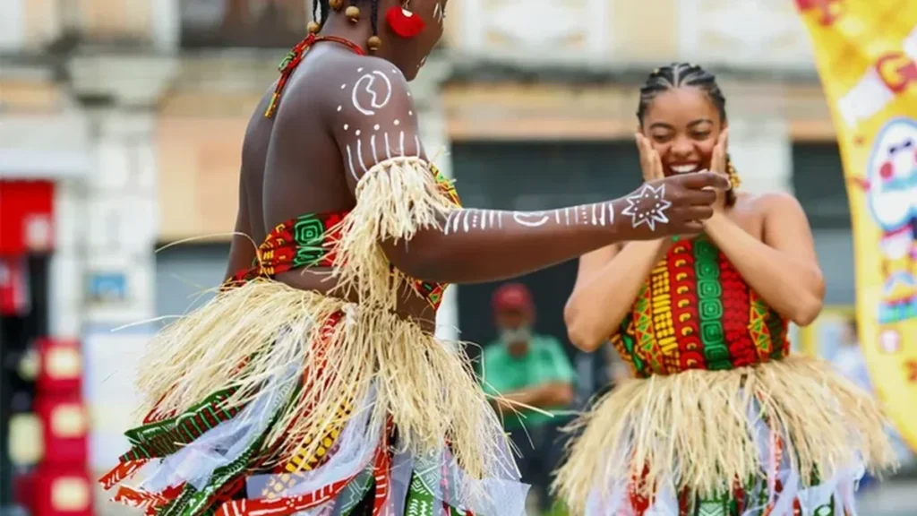 ECOH em Londrina: 15 apresentações gratuitas celebram a arte da contação de histórias