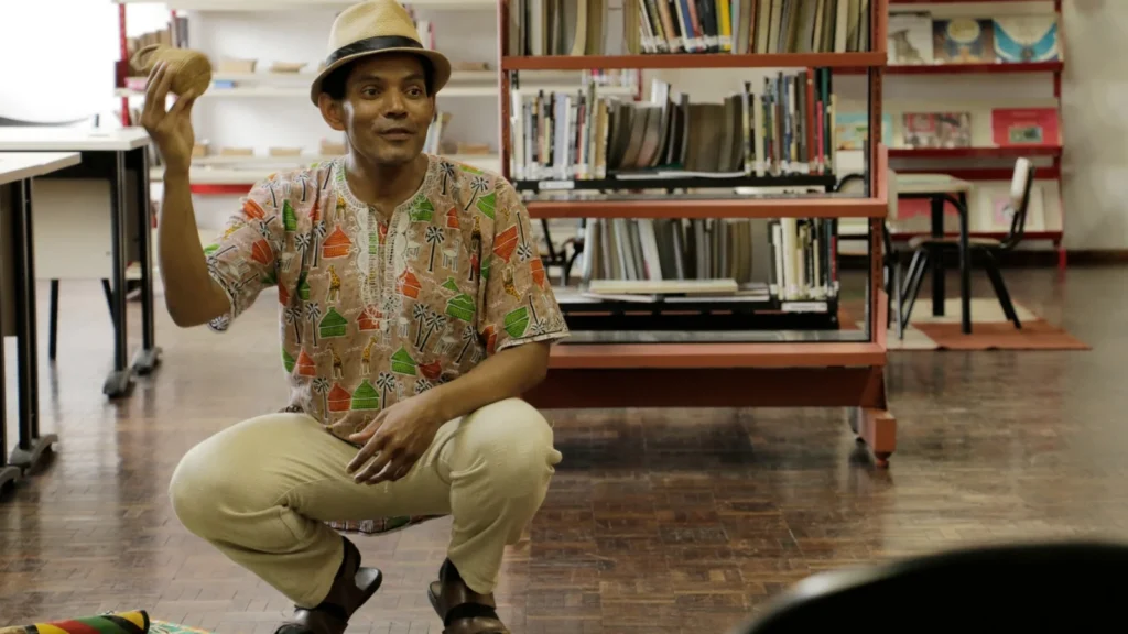 Espetáculo no Pinheirinho destaca riqueza da cultura afro-brasileira Espetáculo no Pinheirinho destaca riqueza da cultura afro-brasileira