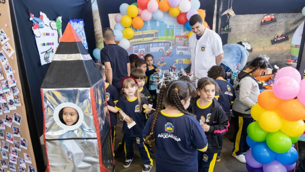Apucarana promove mostra das escolas municipais para destacar projetos de educação integral Apucarana promove mostra das escolas municipais para destacar projetos de educação integral