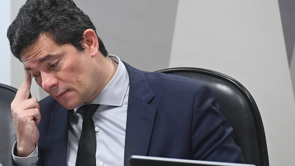 Gafes de Moro Dominam Debate pelo Governo do Paraná e Impactam Campanha
