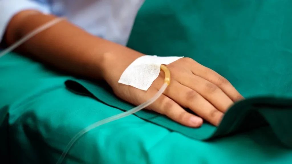Tecnologia de crioterapia capilar no SUS reduz queda de cabelo na quimioterapia Tecnologia de crioterapia capilar no SUS reduz queda de cabelo na quimioterapia