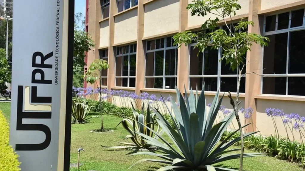UTFPR amplia formação em inteligência artificial com curso noturno em Londrina