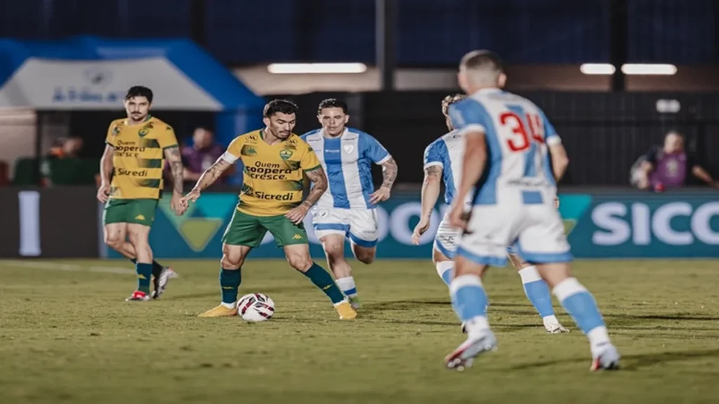 Cuiabá perde para o Londrina e complica permanência na Série B