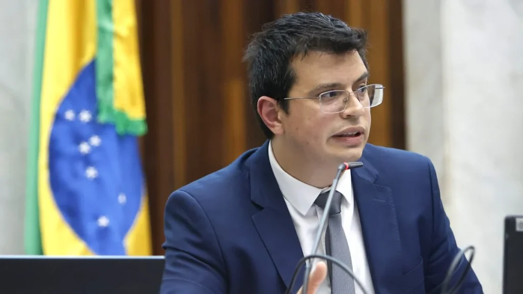 Déficit orçamentário do Paraná atinge R$ 4,2 bilhões em 2026 e gera debate na Assembleia Déficit orçamentário do Paraná atinge R$ 4,2 bilhões em 2026 e gera debate na Assembleia