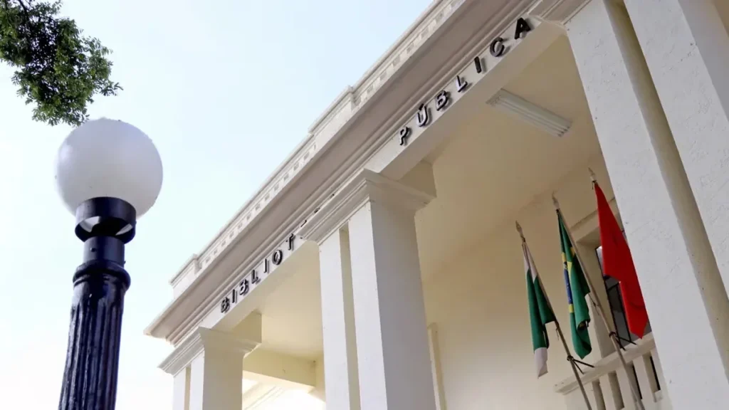 Encontro em Londrina Reúne Escritores e Profissionais para Impulsionar Produção Literária
