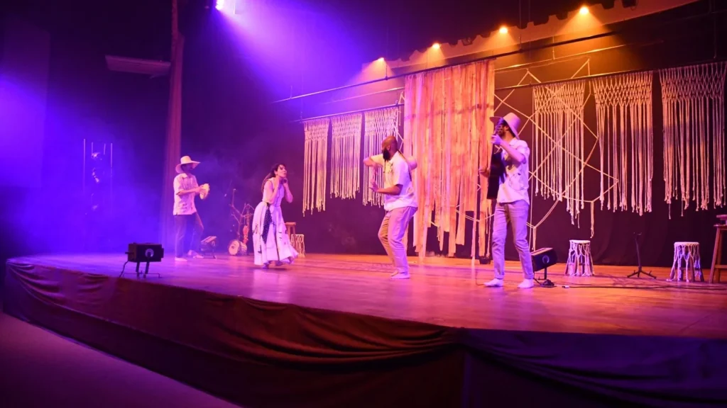 Festival de Teatro de Ibiporã reúne grupos de quatro estados com programação intensa