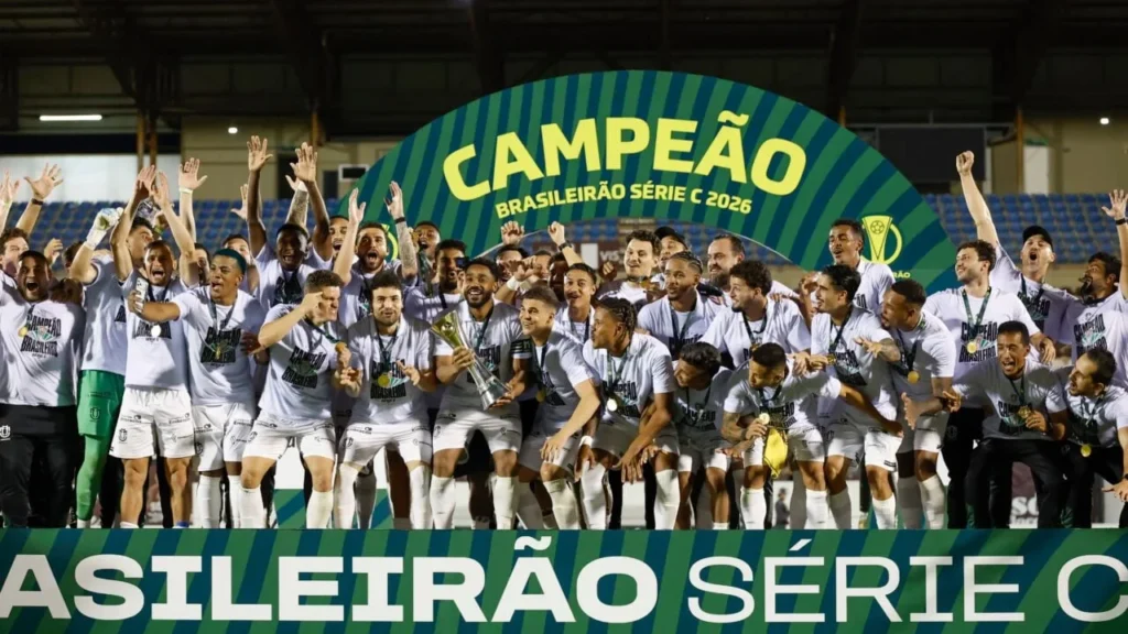 Maringá conquista a Série C após vitória decisiva e confusão em Araraquara Maringá conquista a Série C após vitória decisiva e confusão em Araraquara