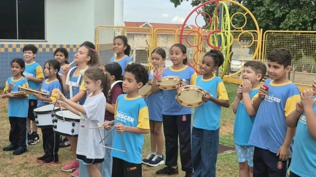 Programa Florescer transforma a vida de crianças em Maringá com educação integral e cultura Programa Florescer transforma a vida de crianças em Maringá com educação integral e cultura