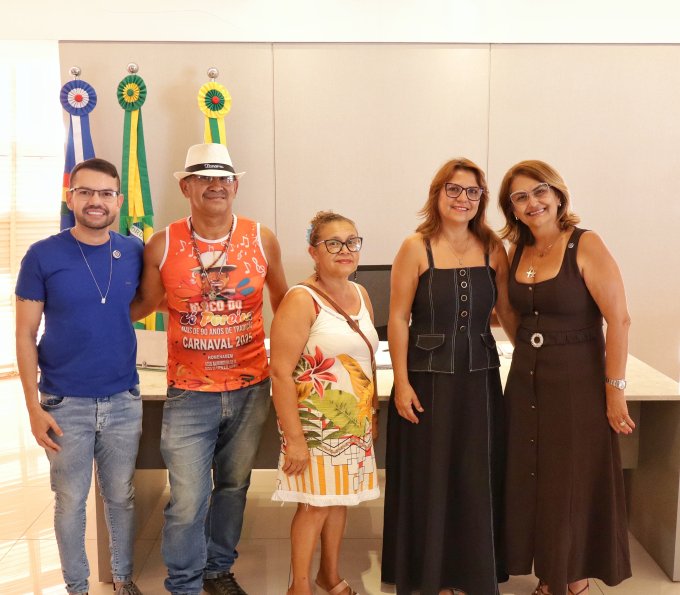 Arcoverde Celebra o Carnaval 2026 com Homenagens a Ícones Culturais Arcoverde Celebra o Carnaval 2026 com Homenagens a Ícones Culturais