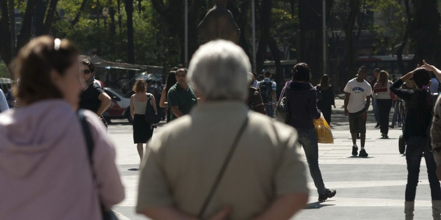 Cerca de 300 mil idosos brasileiros apresentam TEA, aponta estudo da PUCPR Cerca de 300 mil idosos brasileiros apresentam TEA, aponta estudo da PUCPR