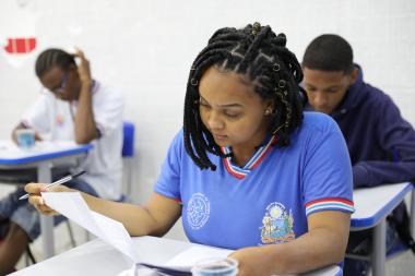 Estudantes da Rede Estadual da Bahia Celebram Aprovação no SISU em 2024 Estudantes da Rede Estadual da Bahia Celebram Aprovação no SISU em 2024