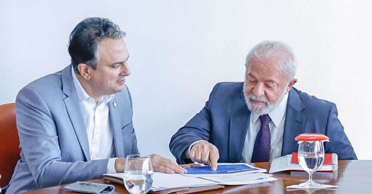 Reajuste do Piso do Magistério: Lula Promete Aumento Acima da Inflação, Diz Ministro da Educação Reajuste do Piso do Magistério: Lula Promete Aumento Acima da Inflação, Diz Ministro da Educação