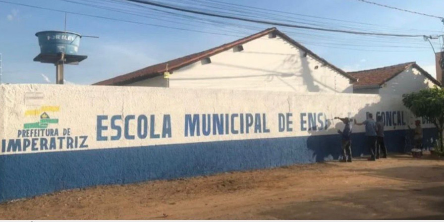 Agressão na Escola Municipal Gonçalves Dias em Imperatriz: Mãe Ataca Coordenadora e Professoras Agressão na Escola Municipal Gonçalves Dias em Imperatriz: Mãe Ataca Coordenadora e Professoras