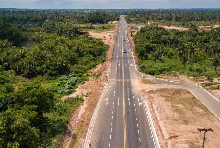 Caos Logístico no Arco Norte: Aumento de Custos e Ameaças à Competitividade do Agronegócio Brasileiro Caos Logístico no Arco Norte: Aumento de Custos e Ameaças à Competitividade do Agronegócio Brasileir