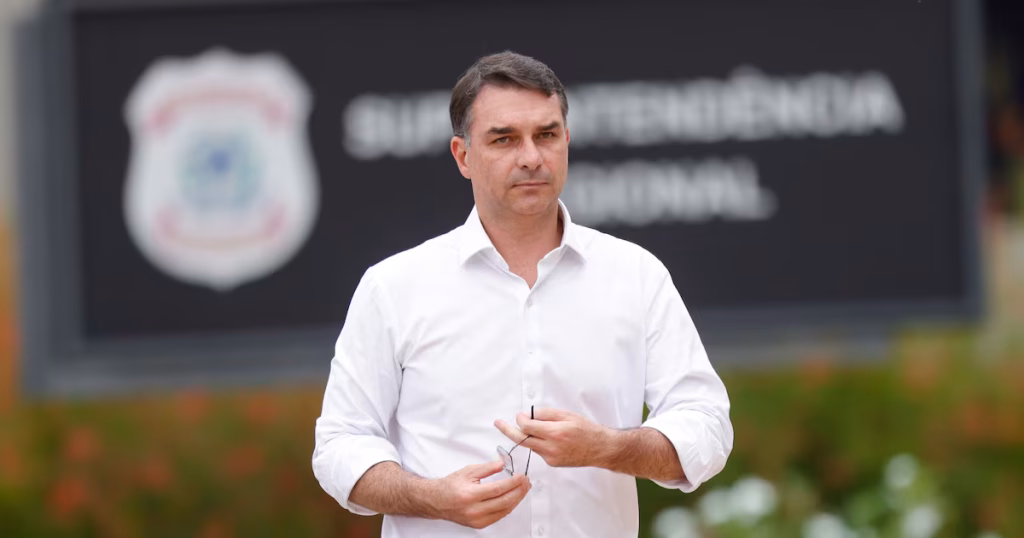 Cenário Político 2026: Agronegócio Hesita em Apoiar Flávio Bolsonaro e Clama por Terceira Via Cenário Político 2026: Agronegócio Hesita em Apoiar Flávio Bolsonaro e Clama por Terceira Via