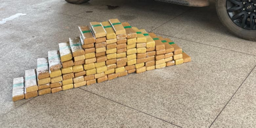 PRF Apreende 102 kg de Maconha em Perseguição na BR-010 PRF Apreende 102 kg de Maconha em Perseguição na BR-010