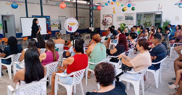 1º Ciclo de Encontro com Famílias da Educação Infantil em Imperatriz: Fortalecendo a Parceria Escola-Família 1º Ciclo de Encontro com Famílias da Educação Infantil em Imperatriz: Fortalecendo a Parceria Escola