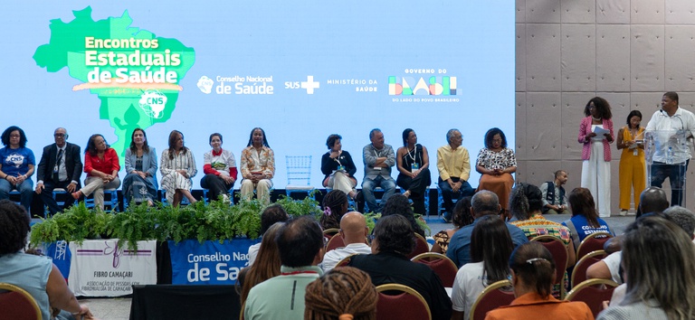Encontros Estaduais de Saúde: Fortalecendo o SUS na Bahia Encontros Estaduais de Saúde: Fortalecendo o SUS na Bahia