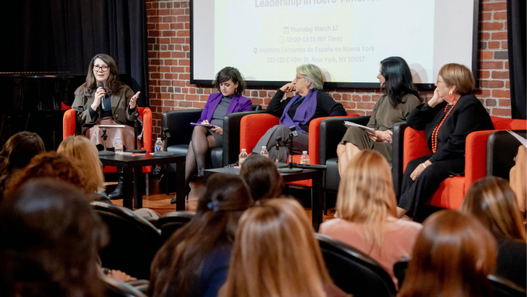 Lideranças Internacionais Debatem a Participação Política das Mulheres na Ibero-América Lideranças Internacionais Debatem a Participação Política das Mulheres na Ibero-América