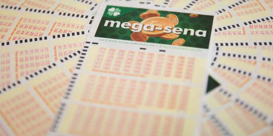 Mega-Sena 2.985: Três Apostas Compartilham Prêmio de R$ 104,5 Milhões Mega-Sena 2.985: Três Apostas Compartilham Prêmio de R$ 104,5 Milhões