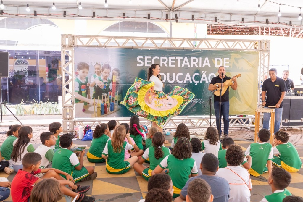 Mobilização e Conscientização: Estudantes Participam do Evento ‘Plante Água’ em Cuiabá Mobilização e Conscientização: Estudantes Participam do Evento ‘Plante Água’ em Cuiabá