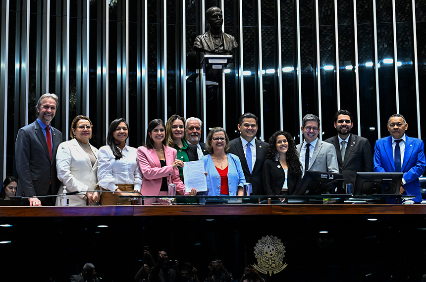 Senado Aprova Novo Plano Nacional de Educação: Um Marco para o Futuro da Educação Brasileira Senado Aprova Novo Plano Nacional de Educação: Um Marco para o Futuro da Educação Brasileira