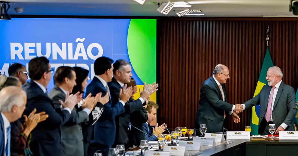 17 Ministros de Lula Deixam o Governo Para Concorrer nas Eleições de 2024 17 Ministros de Lula Deixam o Governo Para Concorrer nas Eleições de 2024