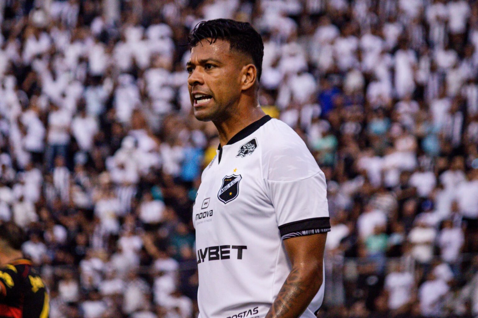 Desfalques no ABC: Wallyson e Jhosefer Fora do Jogo Contra o Imperatriz pela Copa do Nordeste Desfalques no ABC: Wallyson e Jhosefer Fora do Jogo Contra o Imperatriz pela Copa do Nordeste