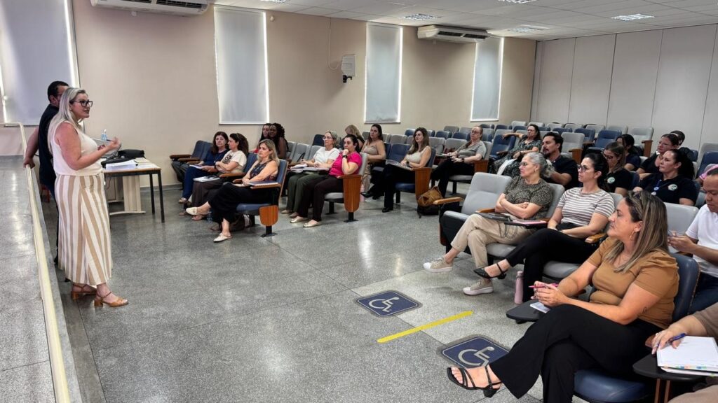 Revisão do Plano Municipal de Educação em Piracicaba: Um Novo Capítulo para a Educação Revisão do Plano Municipal de Educação em Piracicaba: Um Novo Capítulo para a Educação