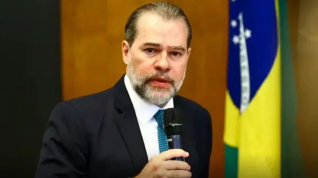 Toffoli vai analisar pedido do governador do Maranhão para suspender decisões em investigação da PF Toffoli vai analisar pedido do governador do Maranhão para suspender decisões em investigação da PF