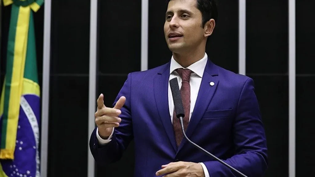 Duarte Jr. lança pré-candidatura ao Senado pelo Maranhão com foco na defesa do consumidor Duarte Jr. lança pré-candidatura ao Senado pelo Maranhão com foco na defesa do consumidor