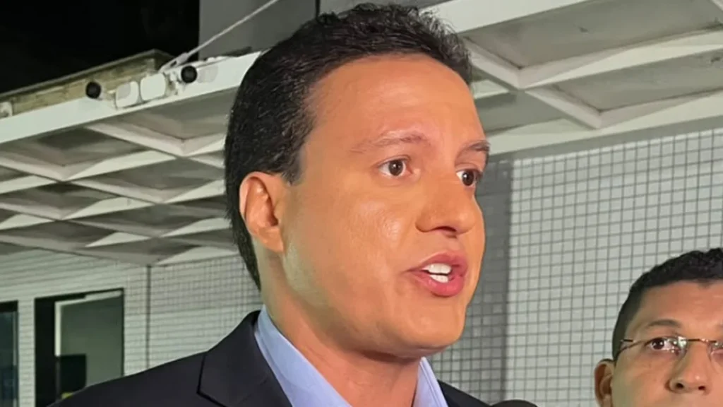 Felipe Camarão defende modernização do Maranhão no debate da TV Mirante