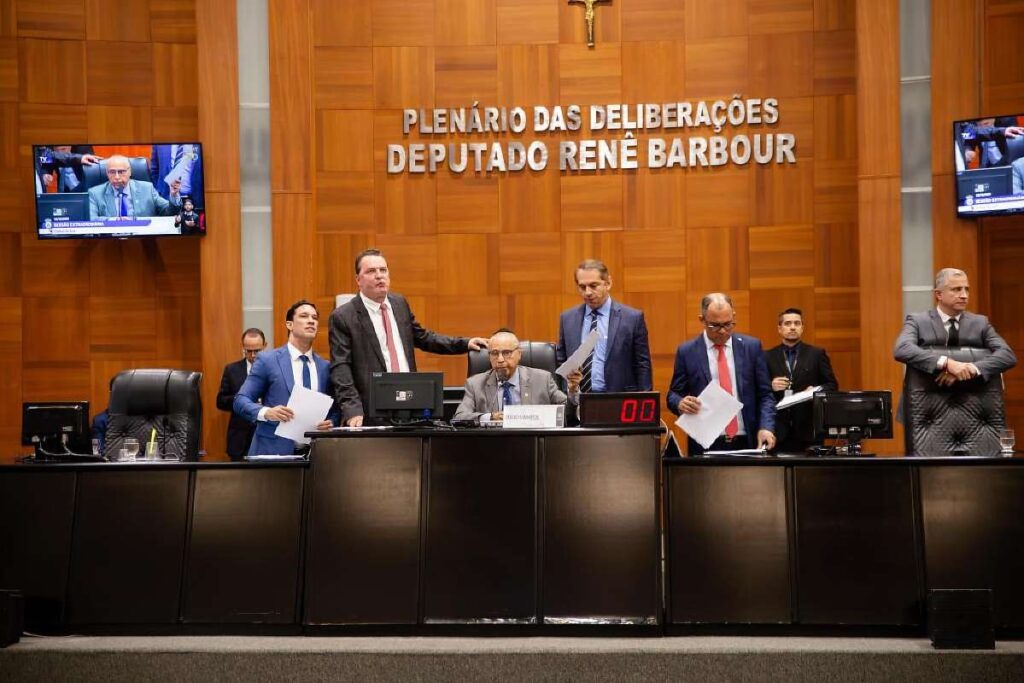 Assembleia Legislativa Aprova Orçamento de R$ 40 Bilhões para Mato Grosso