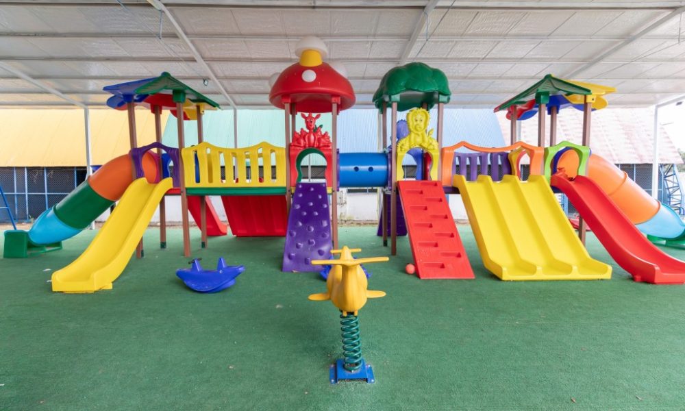 Escola de Cuiabá Ganha Parque, Sala Multifuncional e Quadra Reformada em 2025 Escola de Cuiabá Ganha Parque, Sala Multifuncional e Quadra Reformada em 2025