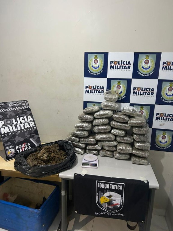 Força Tática Prende Suspeito com 32 Tabletes de Maconha em Cuiabá Força Tática Prende Suspeito com 32 Tabletes de Maconha em Cuiabá