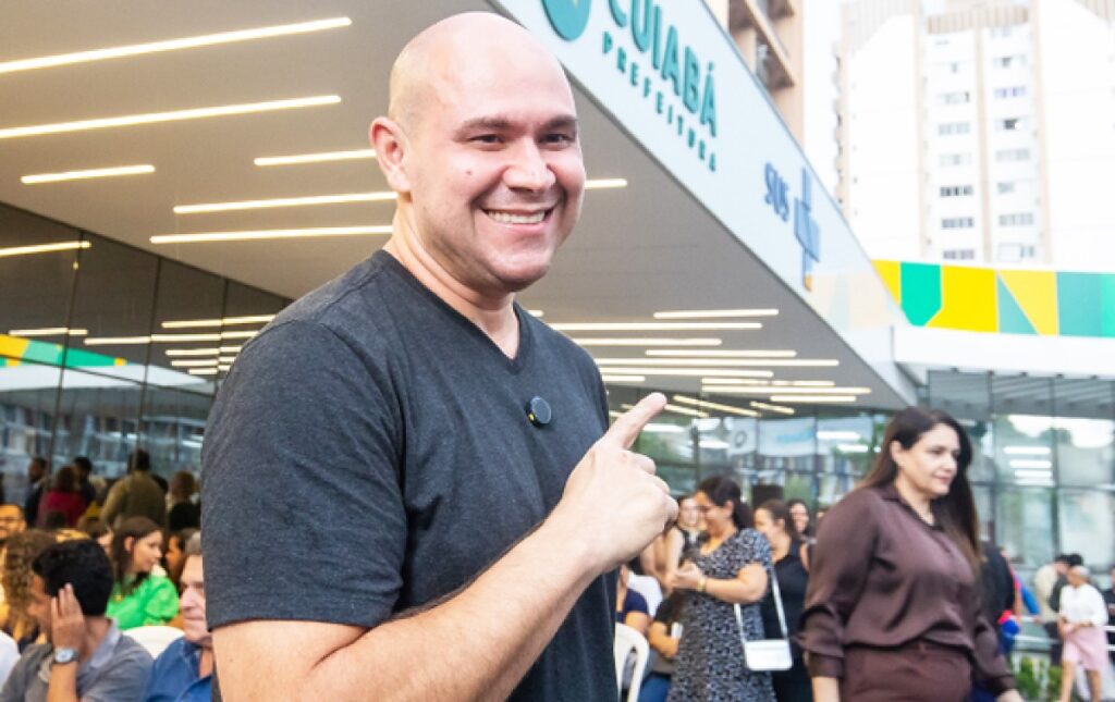 Abílio Brunini: Da Polêmica sobre Gravidez de Servidoras ao Aumento de Impostos em Cuiabá Abílio Brunini: Da Polêmica sobre Gravidez de Servidoras ao Aumento de Impostos em Cuiabá