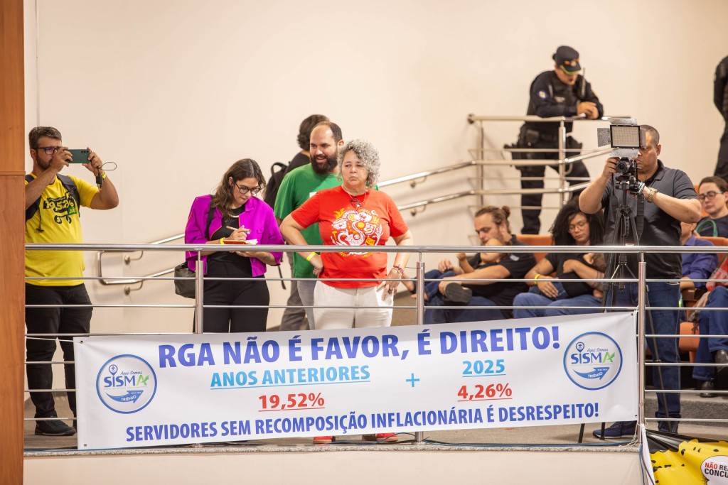 Assembleia Legislativa de Mato Grosso Discute Revisão Geral Anual dos Servidores em Sessão Extraordinária Assembleia Legislativa de Mato Grosso Discute Revisão Geral Anual dos Servidores em Sessão Extraordi