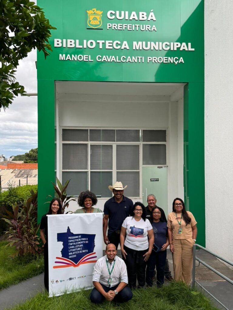 Cuiabá Recebe Imersão Cultural: Biblioteca Municipal em Foco Cuiabá Recebe Imersão Cultural: Biblioteca Municipal em Foco