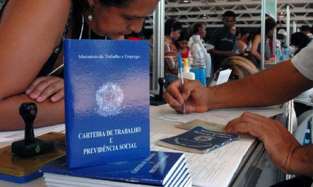 Empregabilidade em Mato Grosso Cresce 25% em 2025 - Impactos no Mercado de Trabalho