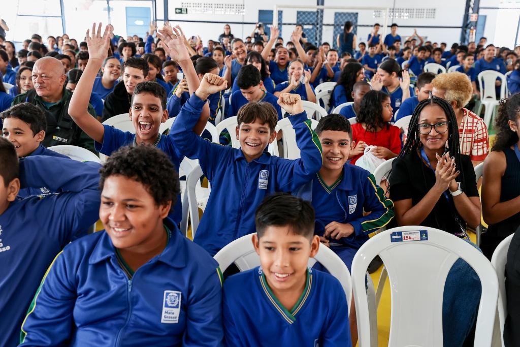 Mato Grosso Avança na Educação: Política Inédita para o Ensino Fundamental em 2025 Mato Grosso Avança na Educação: Política Inédita para o Ensino Fundamental em 2025