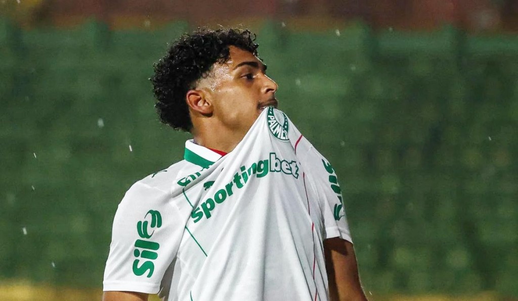 Palmeiras Inicia Paulistão com Vitória Apertada sobre a Portuguesa Palmeiras Inicia Paulistão com Vitória Apertada sobre a Portuguesa