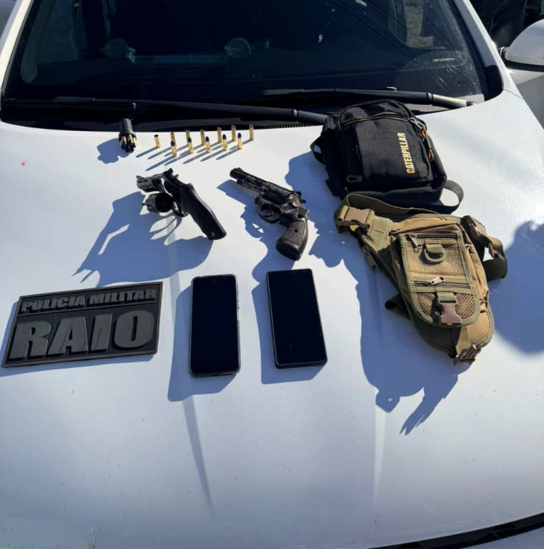 Polícia Militar de Cuiabá Prende Dois por Porte Ilegal de Arma de Fogo Polícia Militar de Cuiabá Prende Dois por Porte Ilegal de Arma de Fogo