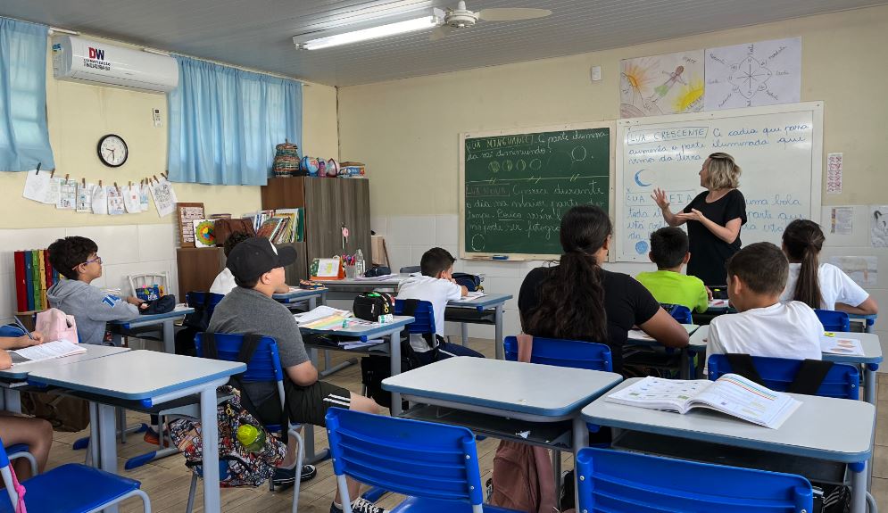Reconhecimento Legal: Professores da Educação Infantil como Profissionais do Magistério Reconhecimento Legal: Professores da Educação Infantil como Profissionais do Magistério