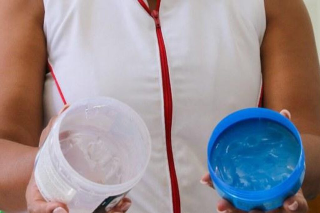 Secretaria de Saúde Alerta sobre o Uso Seguro de Pomadas para Cabelo Secretaria de Saúde Alerta sobre o Uso Seguro de Pomadas para Cabelo